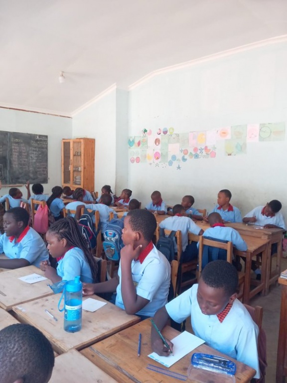 12. klases sociālā prakse Āfrikā (Foto: I.Zemīte)
